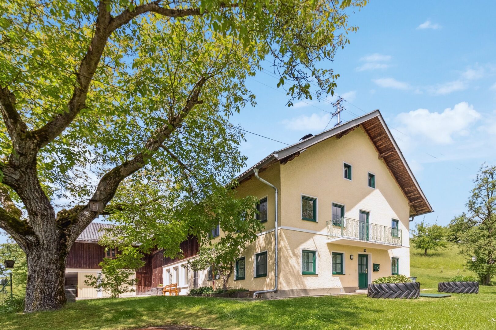 Gebäude Aussen