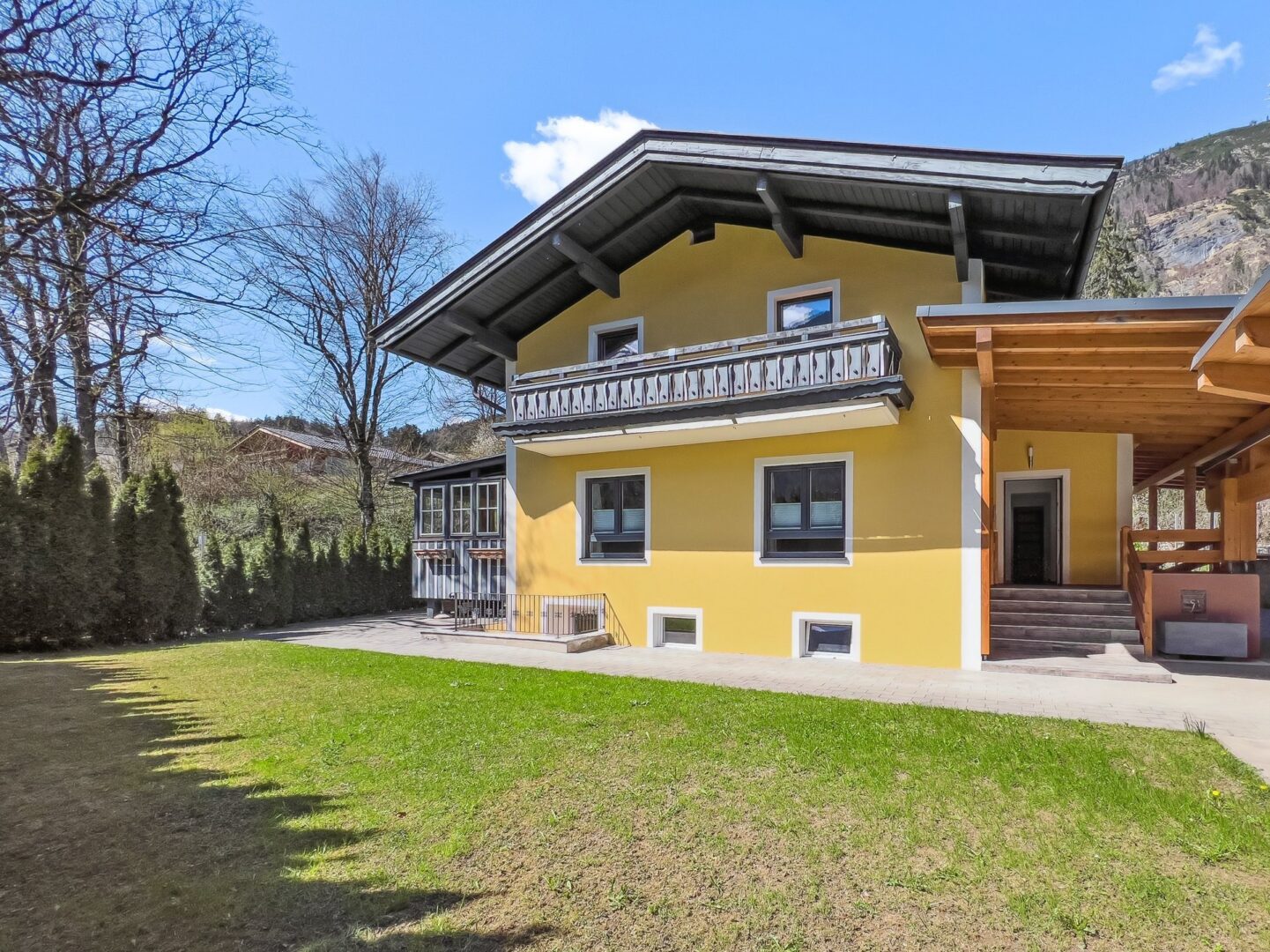 Gebäude Aussen-Unken