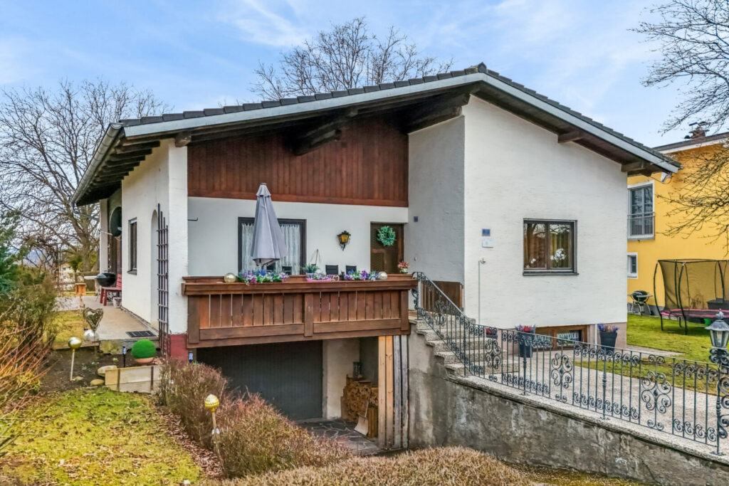 Gebäude Aussen-St.Pantaleon