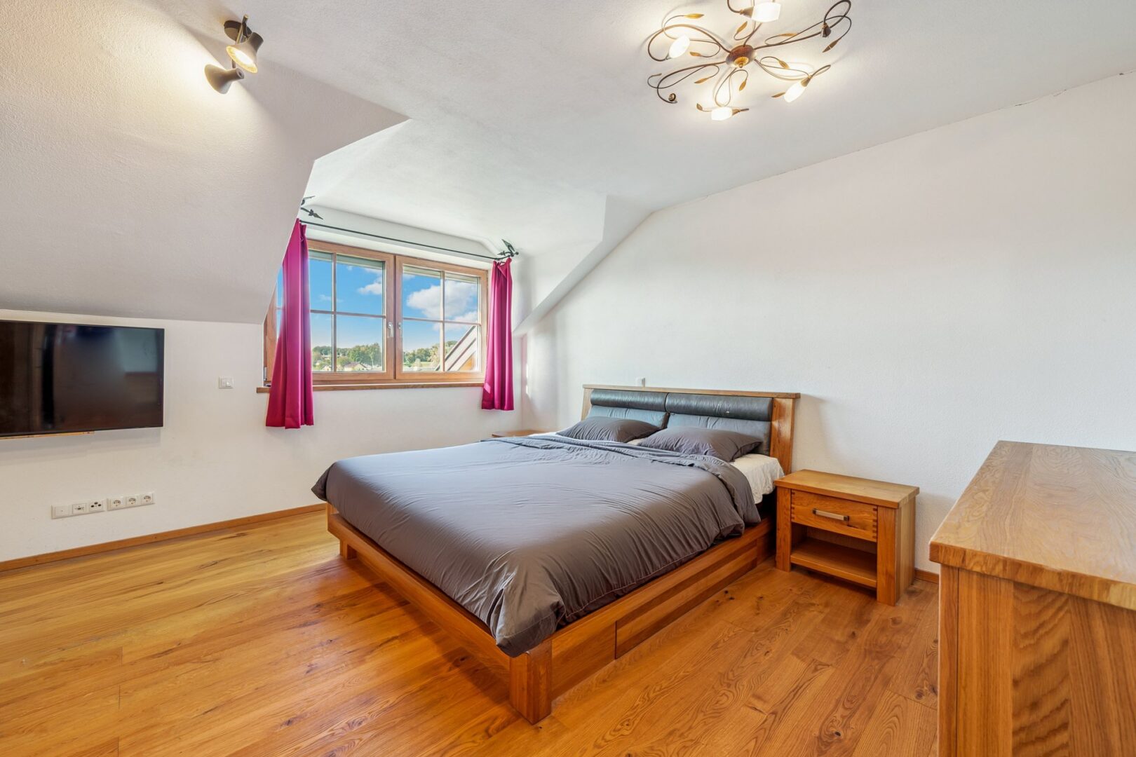 OG Schlafzimmer-Eggelsberg